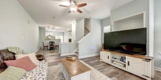 42461 ROCKROSE Square Gallery 11