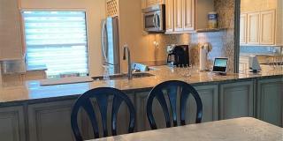 6260 SUN BOULEVARD Gallery 21