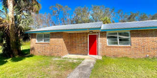 Remodeled 3 Bedroom, 1 Bathroom Brick Apartment near Downtown Live Oak (Move in Special!) Gallery 1