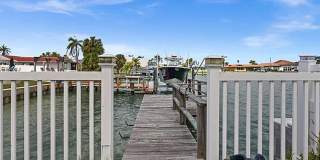 Stunning Waterfront Home - Treasure Island! 3bed| 2bath Gallery 5