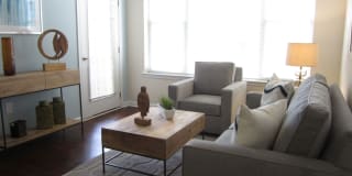 Woodmont Knolls Gallery 21