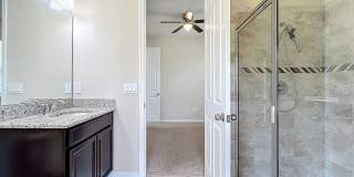 !!!NOW AVAILABLE!!! Beautiful 4-Bedroom PET FRIENDLY Home for Rent in RANDAL PARK! Gallery 49