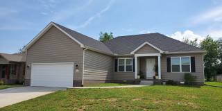 3 Bedroom, 2 Bath, 2 Car Garage Gallery 1
