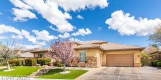 Elegant Anthem Country Club Residence with Spa, Balcony & 3-Car Garage Gallery 5