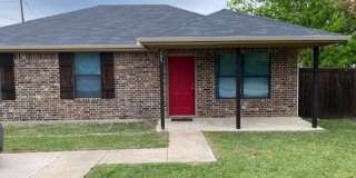 Well maintained 3 bedroom house for rent in Sanger! Gallery 1