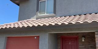 South Phoenix 3Bed 2.5 Bath Garage Gallery 1