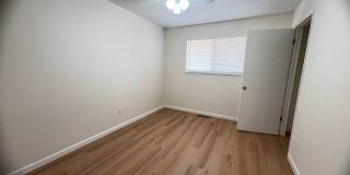 3 Bedroom/2 Bath House Close to Shopping Gallery 9