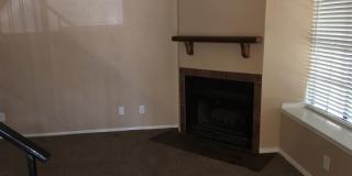 **MOVE-IN SPECIAL 50% OFF MOVE-IN MONTH!!!!** **BEAUTIFUL 3br/2ba TOWNHOME (ELLIOTT & ARIZONA AVE)** Gallery 5