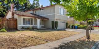 Beautifully Updated Four Bedroom Fremont Retreat w/ Views in Historic Niles Gallery 1