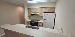 Cypress Bay Golf & Racquet - W7 Gallery 1