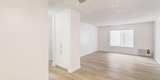 Valle at Canyon Gallery 8