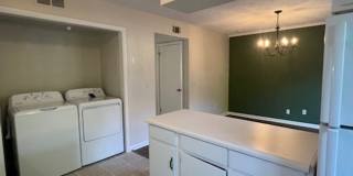 Spacious 3-Bedroom Condo with Lake Access in Point Arcadia – Updated Interiors & Prime Columbia Location | $1,650/mo Gallery 8