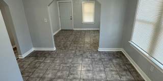Fully Renovated 2/1 Single Family House Available for Immediate Rent! Gallery 8