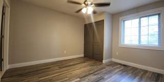 449 W Jefferson Gallery 20