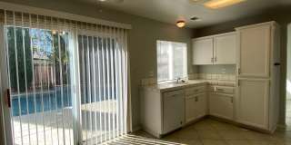 Large Four Bed, Three Bath Home with a Pool Gallery 11