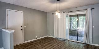 Lake DeSoto Area | Home |Unfurnished Gallery 15