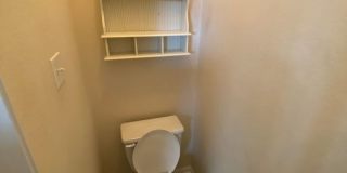 Beautiful 4 bed 2 bath home in White Rock subdivision. Gallery 11