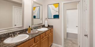 Hadley Midtown Gallery 32