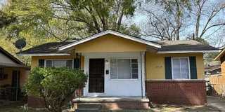 Move-In Ready 3BR/1BA Home in Jackson | Recently Renovated & Convenient Parking Gallery 1