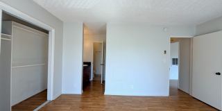 8061 Romaine Street Gallery 12