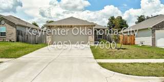 Discover Your Perfect Oasis: Tour Now! 3-Bedroom, 2-Bathroom Haven Blending Modern Luxury with Comfortable Charm Gallery 1