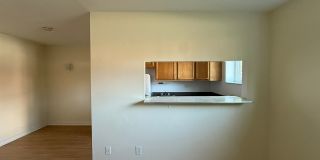 Gross Street Gallery 12