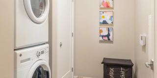 Modera LoHi Gallery 10