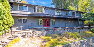 Rare 4-Bedroom Puyallup Home with Full Lower-Level Suite, Updated Kitchen & Balcony! Gallery 1