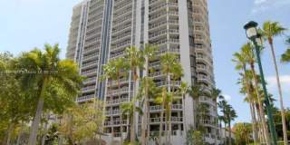 3600 YACHT CLUB DR Gallery 3