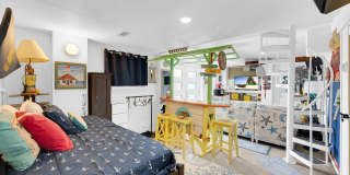 296 Alabama Avenue Gallery 41
