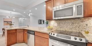 615 Northeast 12th Avenue Gallery 2