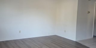 122 Easy Street Gallery 2