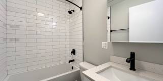 528 W Oakdale Gallery 11