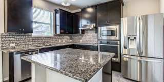 Beautiful 3 bedroom, 2.5 bath energy efficient home in the desirable Verona community! Gallery 10