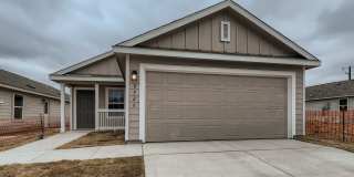 Beautifully Designed4-Bedroom Home with Open-Concept Living in a Prime Location Gallery 1