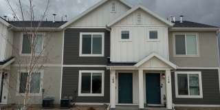 Gorgeous Townhome! Gallery 1
