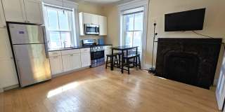 33 Pine Street Gallery 1