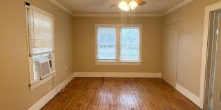 2 Bedroom, 1 Bath Home Available Now! Additional Room (can be used as a 3rd bedroom) Gallery 7