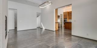 628 Edgebrook Drive Gallery 11