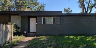 Spacious, Vintage 1950's Ranch-Home Gallery 1