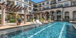 Overture Stone Oak Age 55+ Apartment Homes Gallery 36