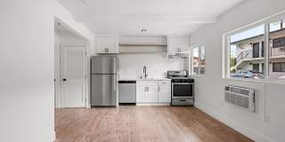 Echo Lake Apartments Gallery 8