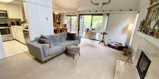 30 Willow Lane Gallery 5
