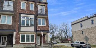 3 Bed, 3.5 Bath Home w/ 2 Car Garage and Lake Views Gallery 46