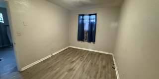 112 E 17th St Gallery 7