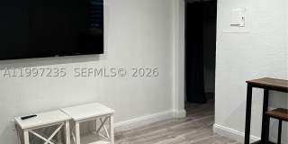 8401 Crespi Blvd Gallery 3