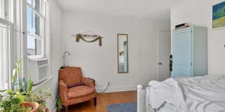 916 PINE Street Gallery 10