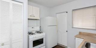 560 Winton Terrace NE Gallery 11