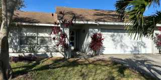 Spacious 4-Bed Pool Home in Gulf Gate East - Available Now! Gallery 1