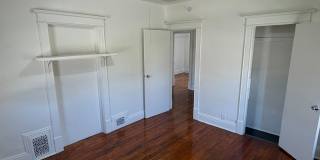 2523 Jones St Gallery 21